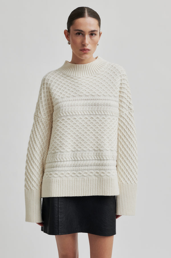 Glavia Knit T-Neck