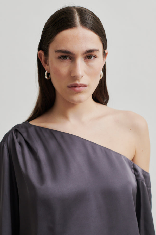 Livo One Shoulder Blouse