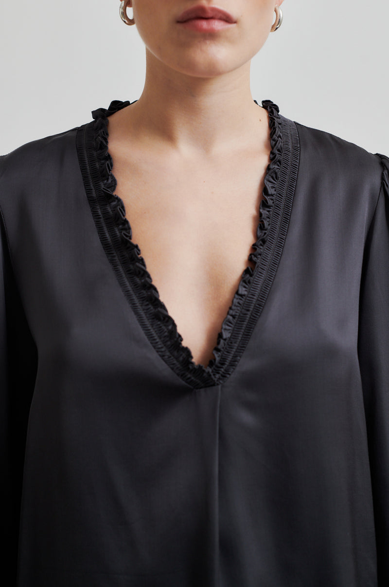 Bardi V-Neck Blouse