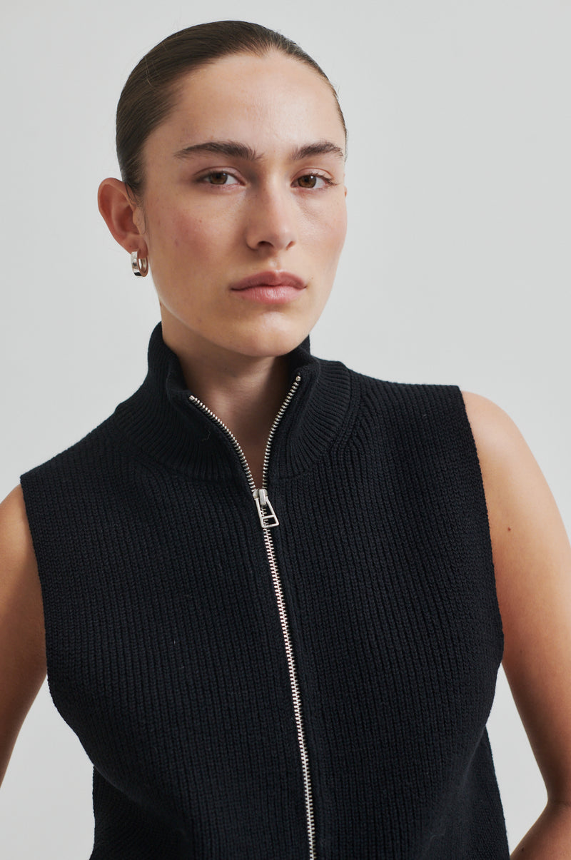 Yora Knit Zip Vest