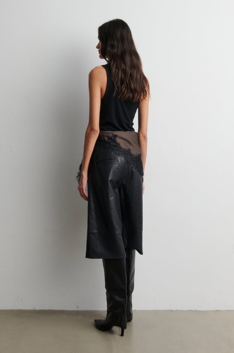 Lacia Contrast Hip Scarf