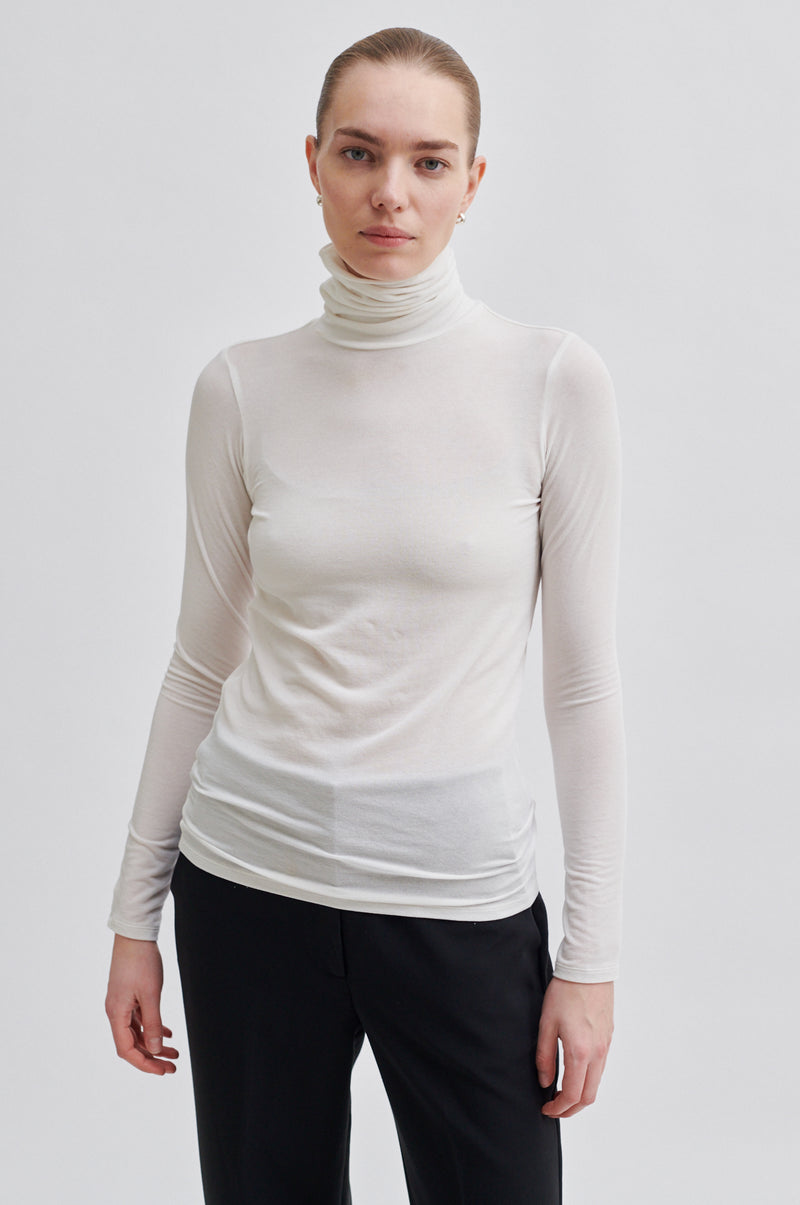 Matima T-Neck Tee